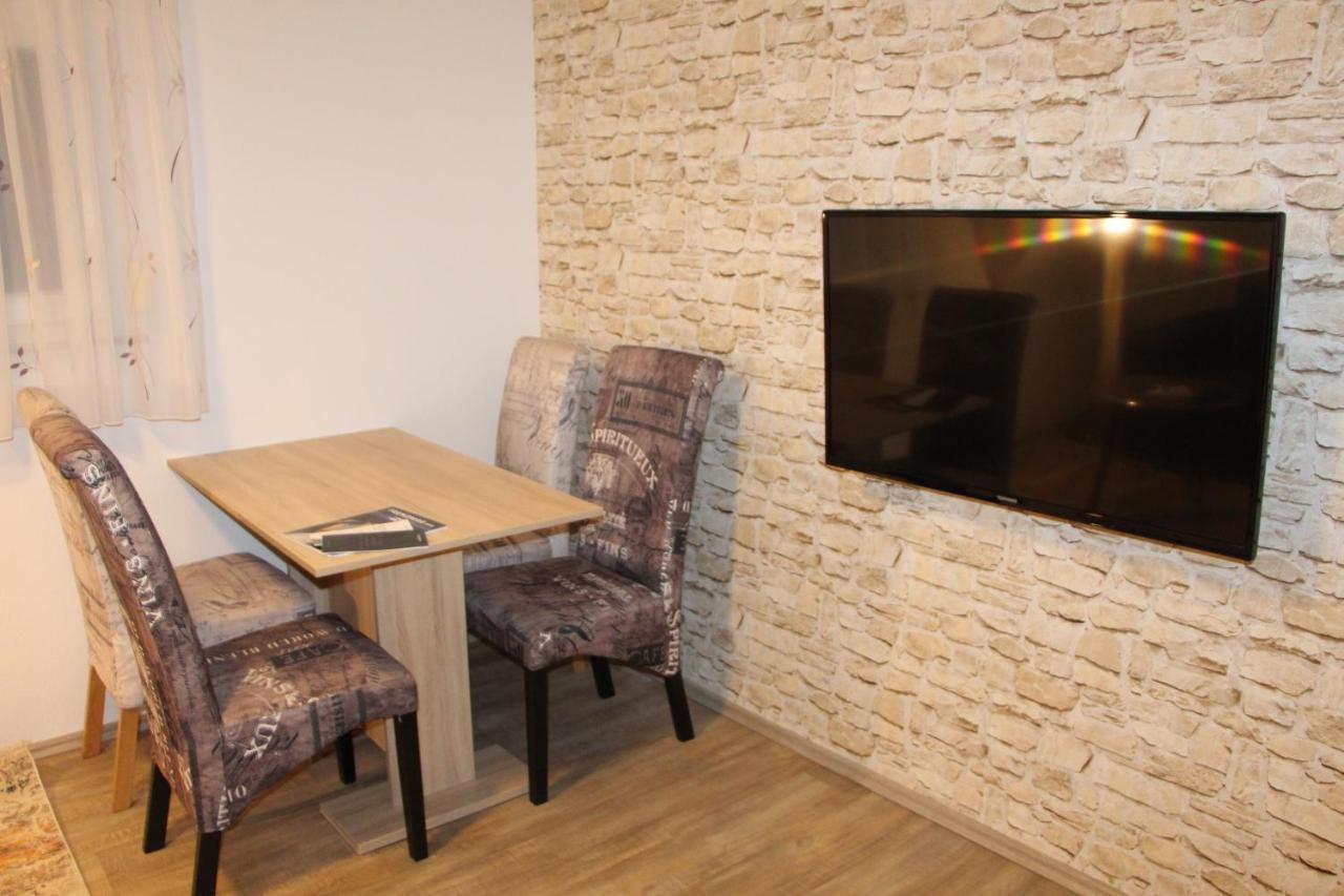 Ermis Apartments Metzingen  Ngoại thất bức ảnh