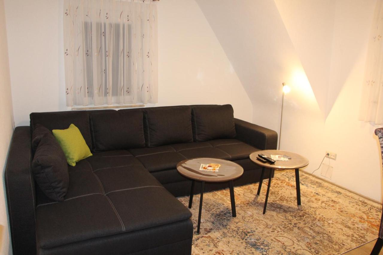 Ermis Apartments Metzingen  Ngoại thất bức ảnh