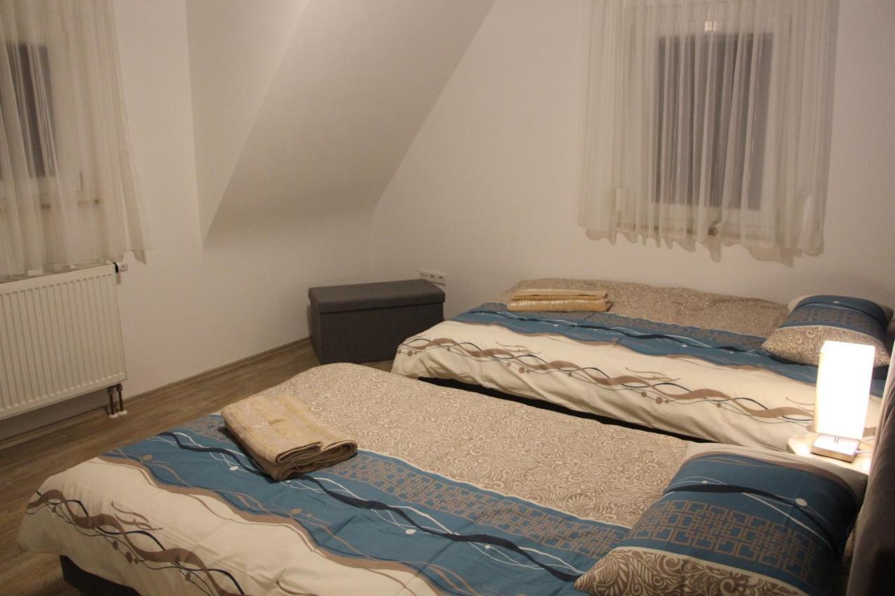 Ermis Apartments Metzingen  Ngoại thất bức ảnh