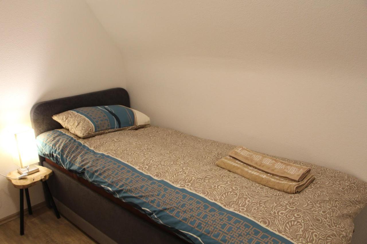 Ermis Apartments Metzingen  Ngoại thất bức ảnh