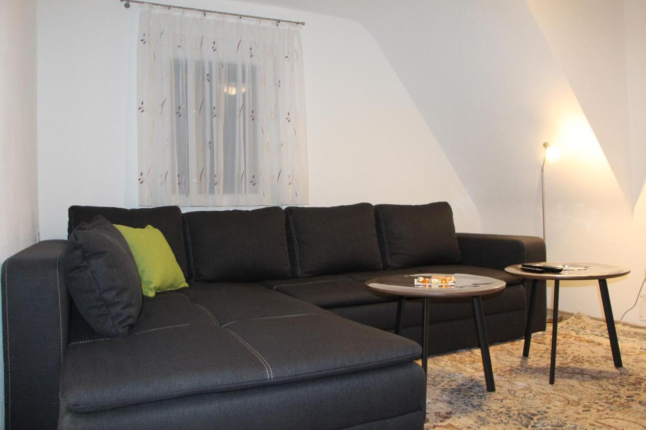 Ermis Apartments Metzingen  Ngoại thất bức ảnh