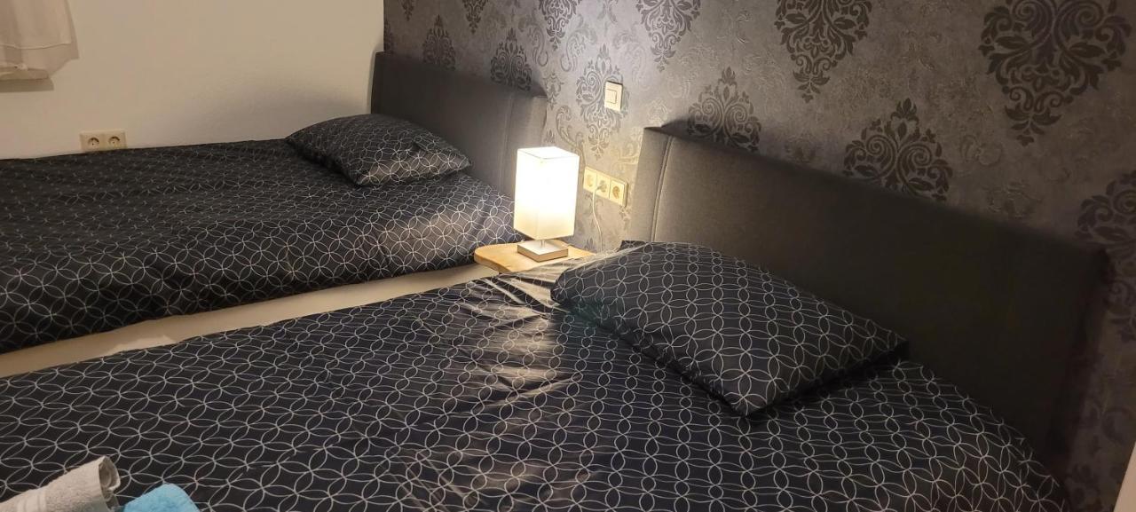 Ermis Apartments Metzingen  Ngoại thất bức ảnh
